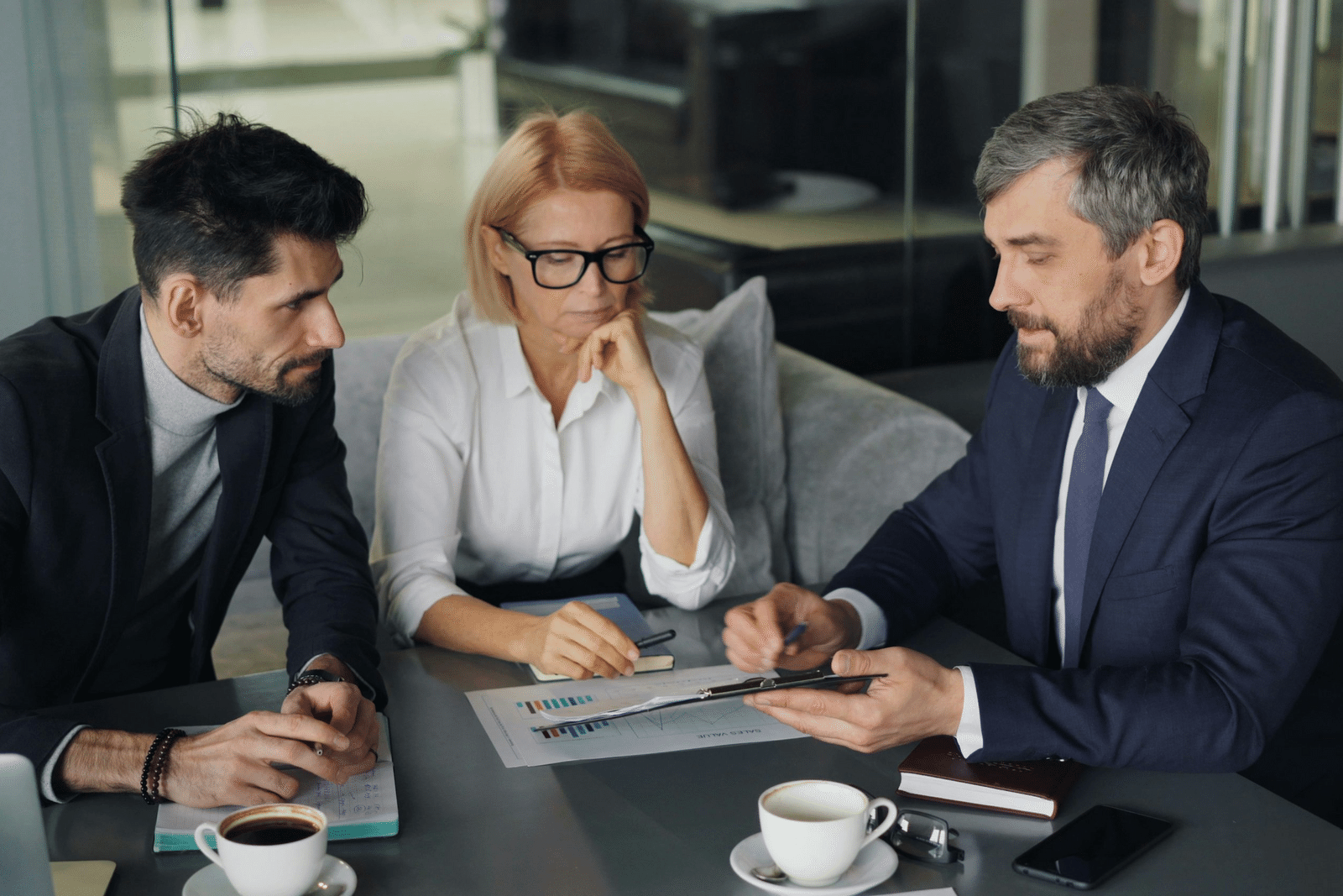 Strategie językowe dla sprzedaży B2B w angielskim